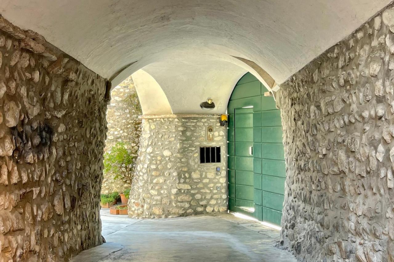 Apartamento Borgo Dei Sogni San Felice del Benaco Exterior foto