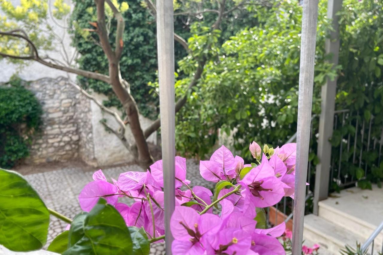 Apartamento Borgo Dei Sogni San Felice del Benaco Exterior foto
