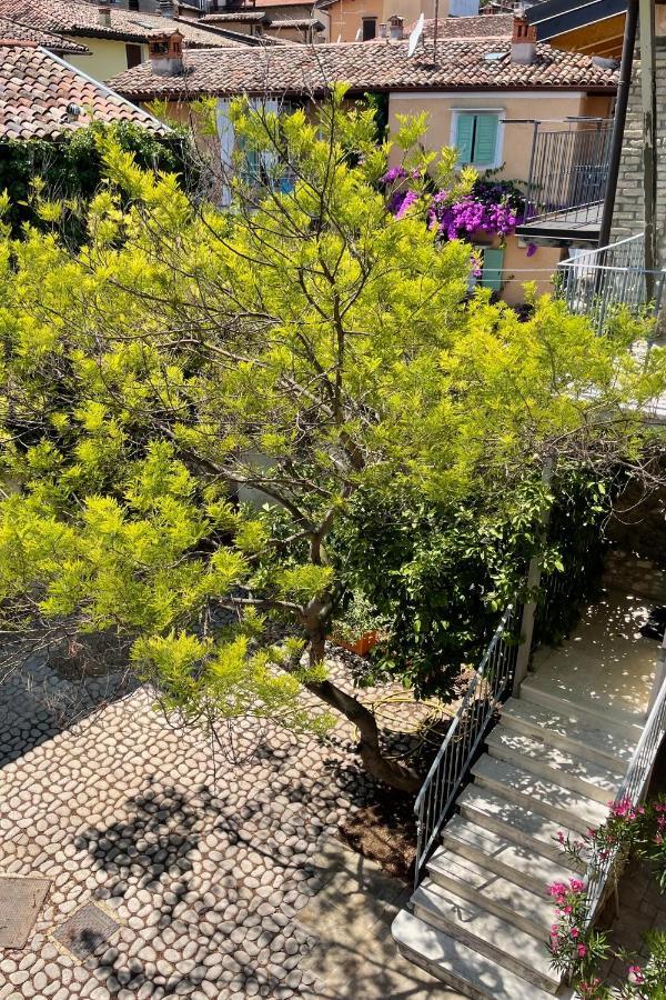 Apartamento Borgo Dei Sogni San Felice del Benaco Exterior foto