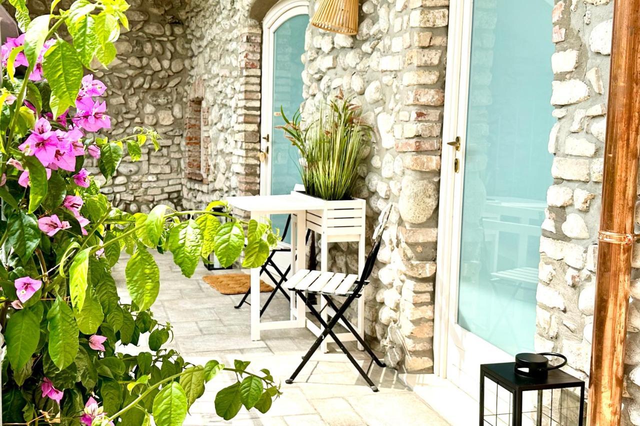 Apartamento Borgo Dei Sogni San Felice del Benaco Exterior foto